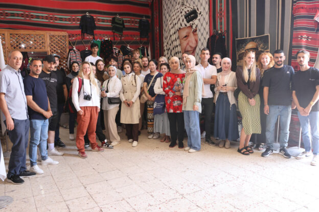 Best Volunteer Programs In Palestine