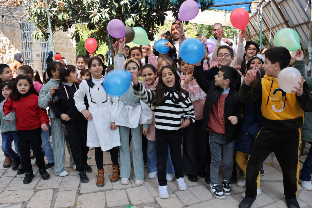 6 Community Development Volunteer Programs in Palestine