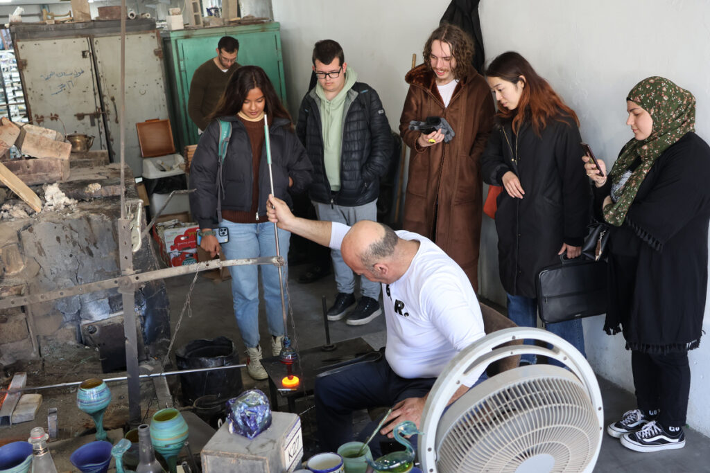 Volunteer in Palestinian Refugee Camps in Hebron