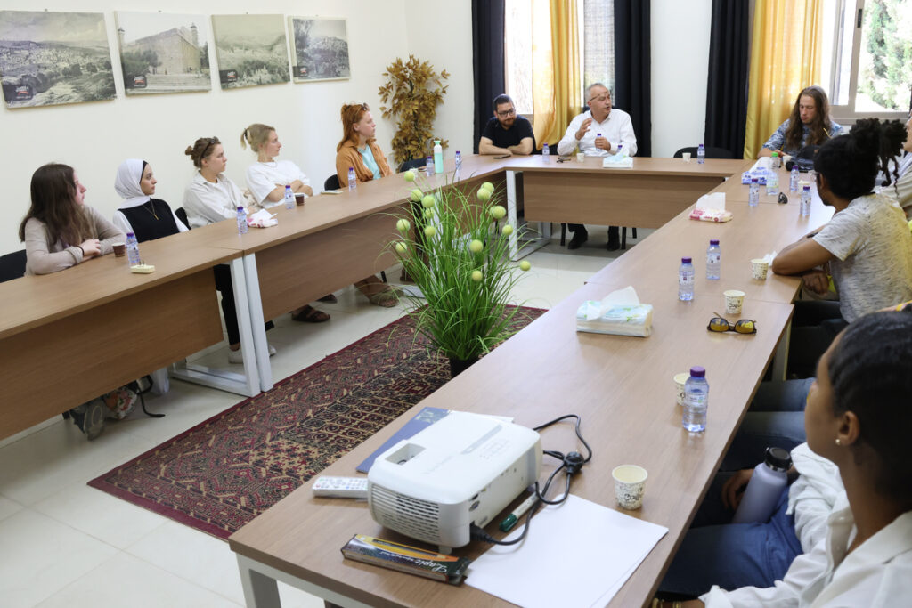 8 Best Internship Programs in Palestine