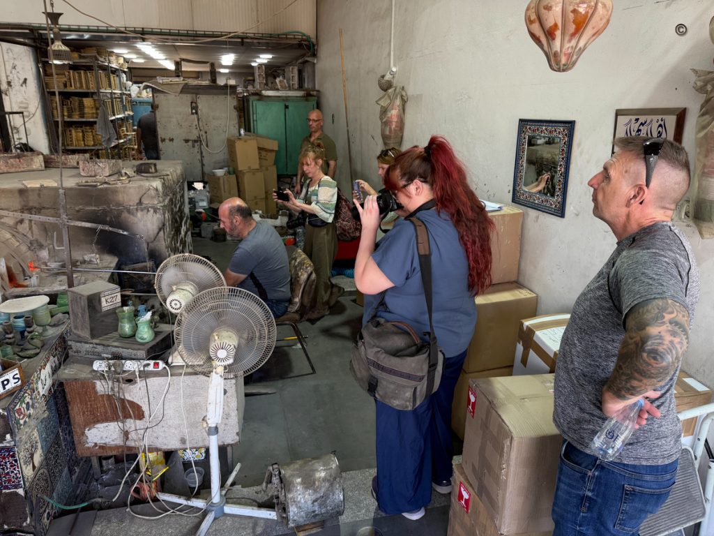 The Palestinian Refugees Volunteer Program